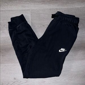 Nike women’s jogger pants